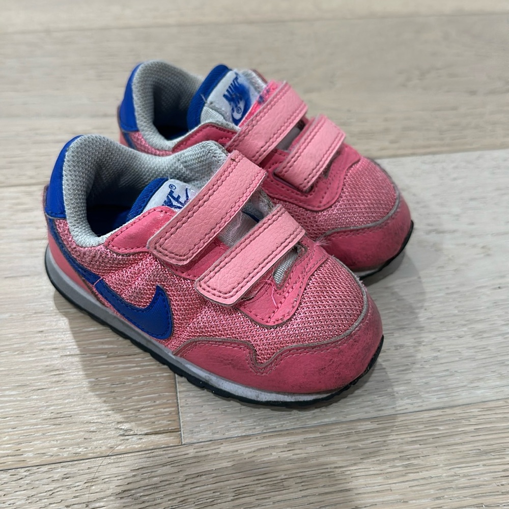 Baby Nike Sneakers size 6c